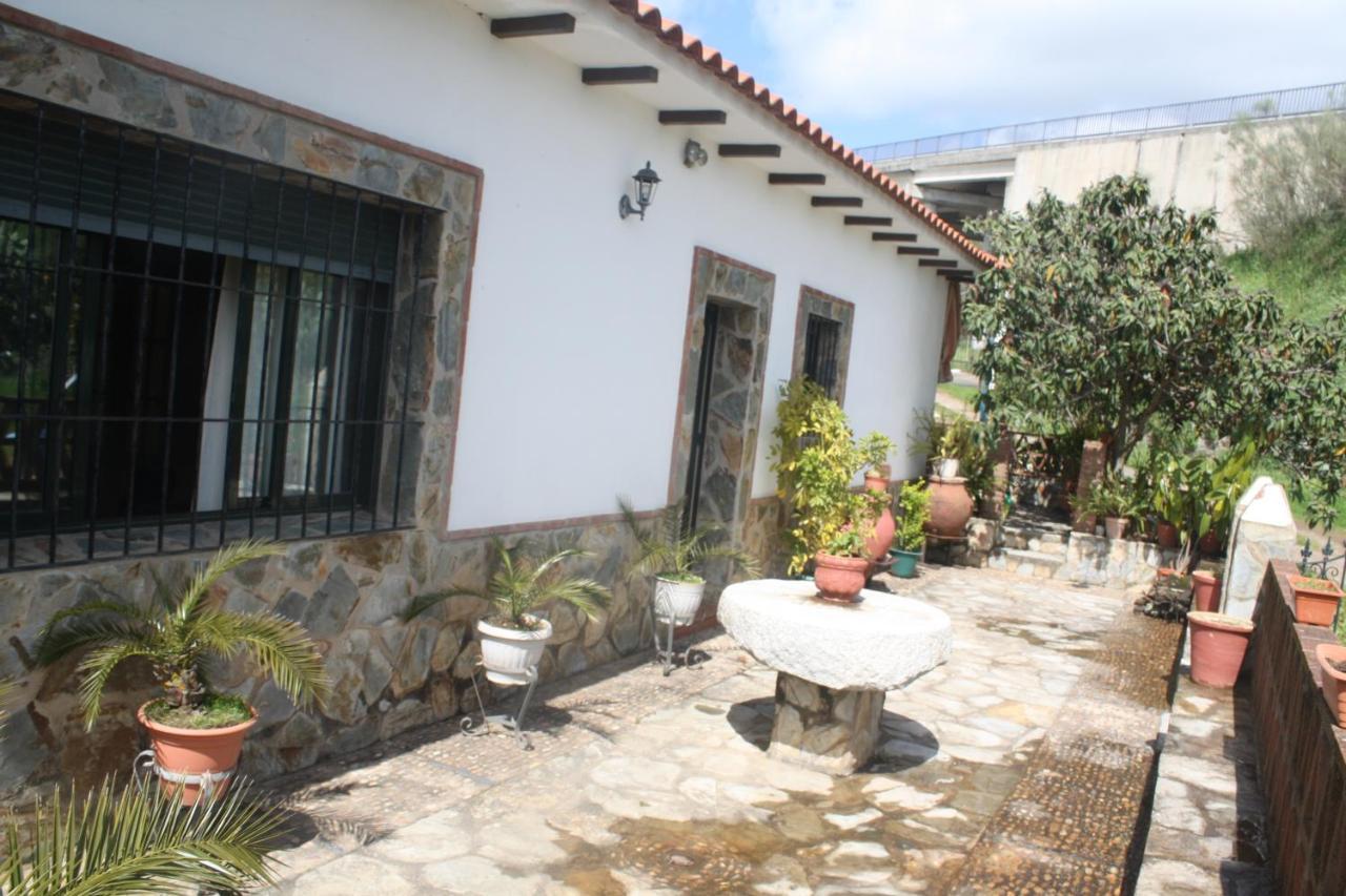 El Sitio De Su Recreo Villa Jerez De Los Caballeros Dış mekan fotoğraf